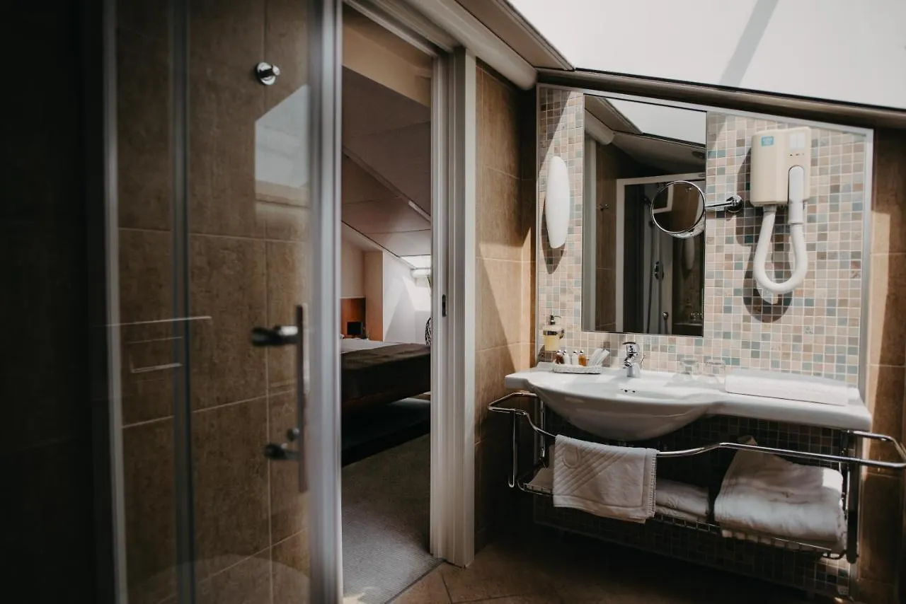 ****  Hotel Villa Eugenia Lovran Kroatien