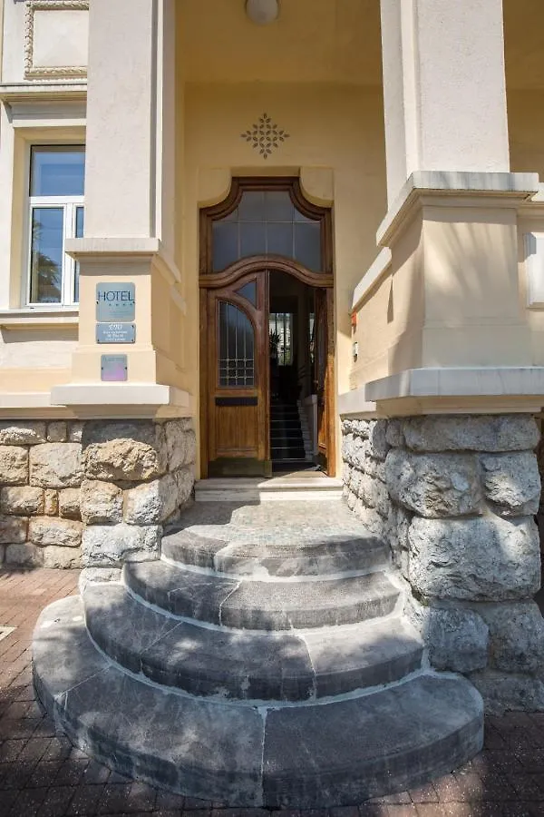 Hotel Villa Eugenia Ловран